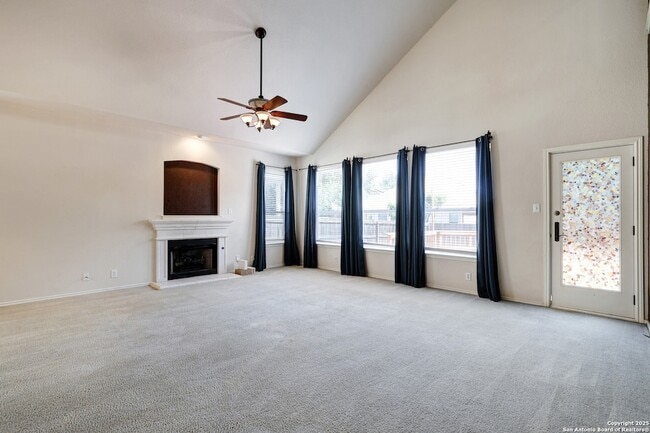 Building Photo - 8706 Redwood Bend