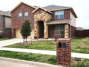 Building Photo - 3012 Whitetail Chase Dr