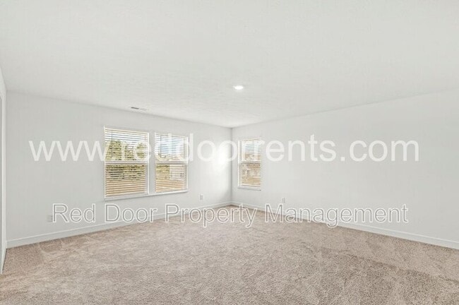 Building Photo - 2224 Boxwood Dr