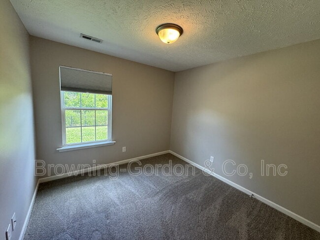 Building Photo - 1321 Bairdscorner Dr
