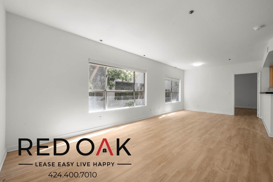 Building Photo - 939 Palm Ave