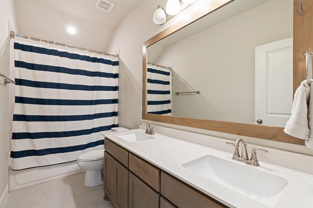 Building Photo - 225 Lariat Trail