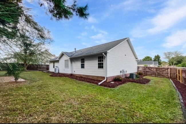 Building Photo - 100 Waterford Dr