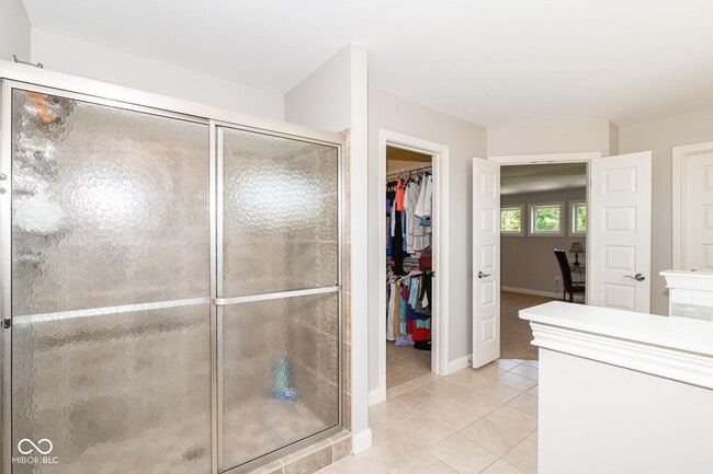 Building Photo - 10599 Geist View Dr