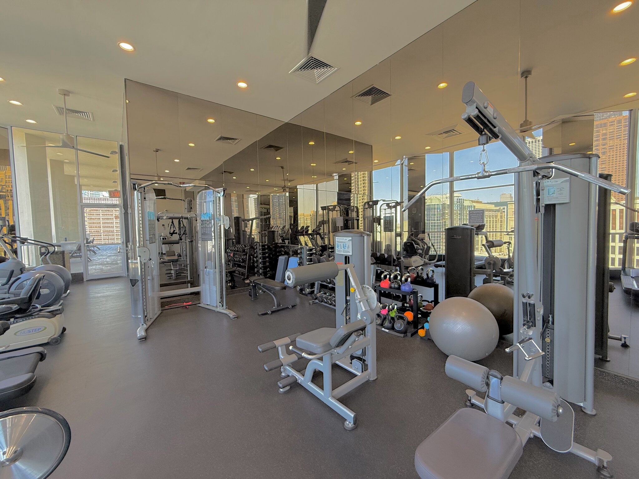 Building Photo - 535 N Michigan Ave