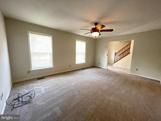 Building Photo - 10197 Madison Dr