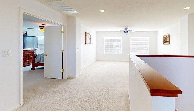 Building Photo - 1720 Hicks Ave