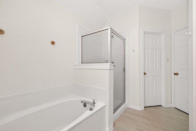 Building Photo - 4719 Cashel Cir