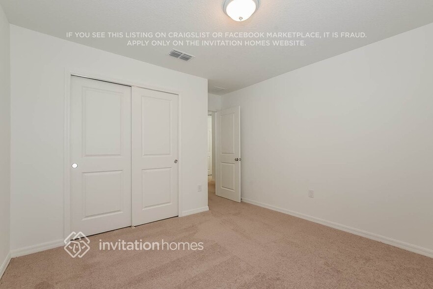 Building Photo - 5805 Sagebrush Aly