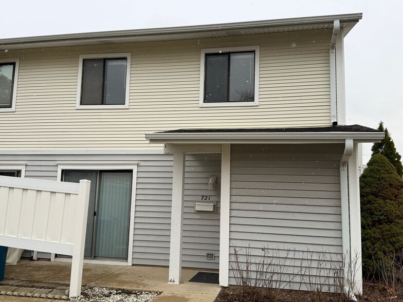 Building Photo - 721 Sunfish Point