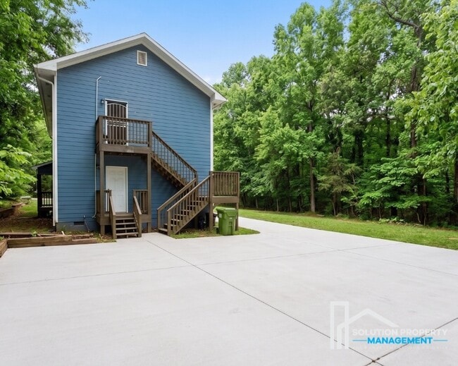 Building Photo - 987 Dimmock St SW