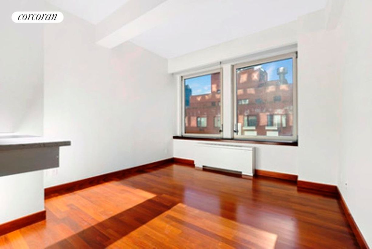 Building Photo - 305 E 63rd St