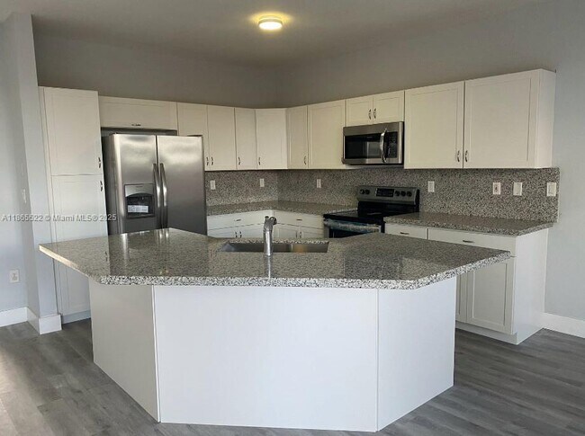 Building Photo - 8478 SW 166th Pl