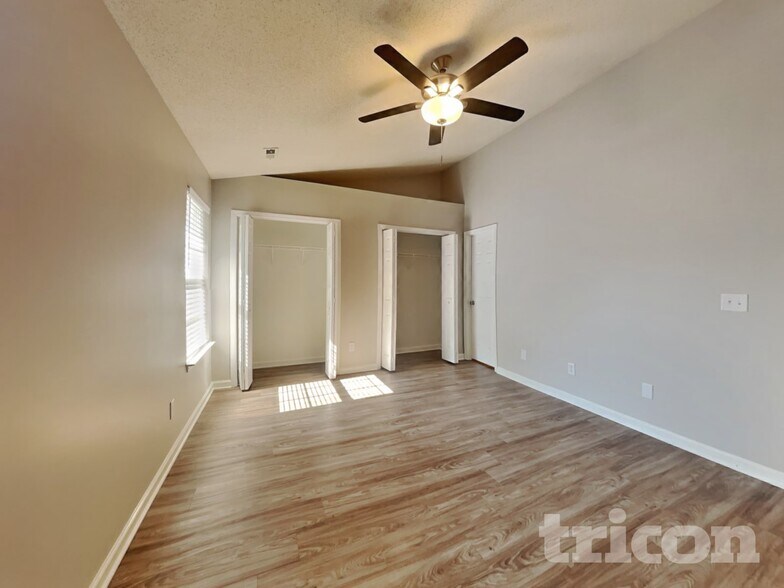 Building Photo - 2934 Firethorn Dr