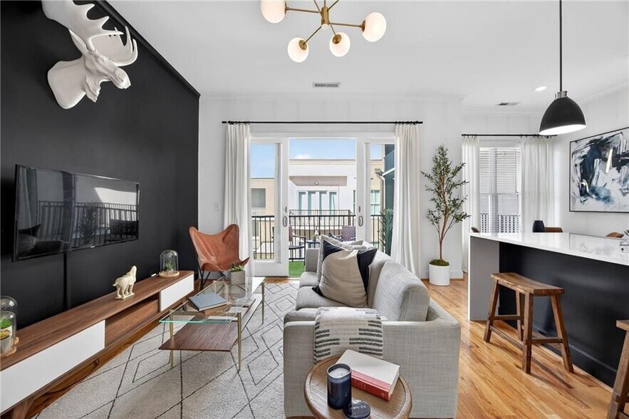 Building Photo - 384 Ralph McGill Blvd NE