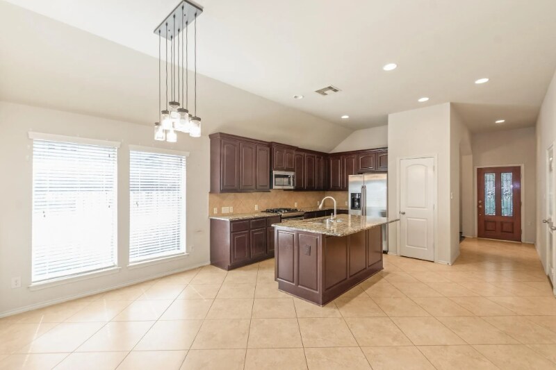 Building Photo - 2943 Fair Chase Dr