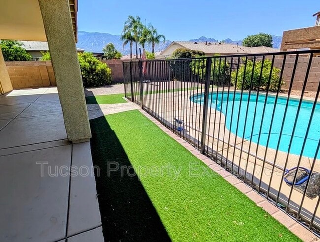 Building Photo - 3638 E Canter Rd