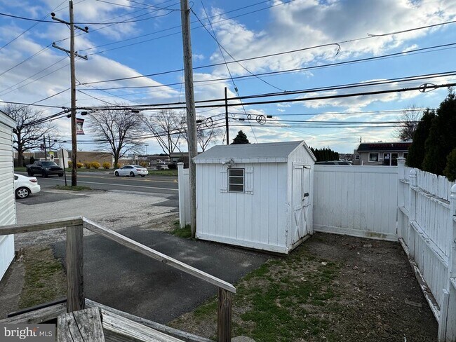 Building Photo - 2950 Concord Rd