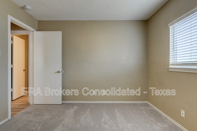 Building Photo - 7427 Northallerton