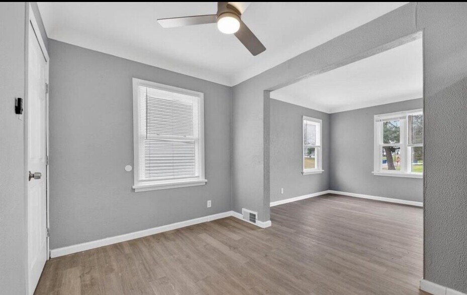 Building Photo - 8576 Kathlyn Dr