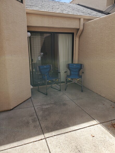 Front patio - 7615 E Callisto Cir