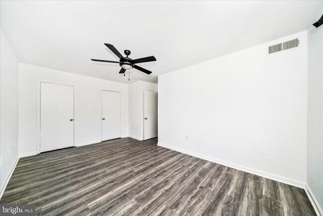 Building Photo - 12202 Braxfield Ct