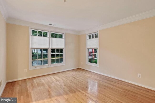 Building Photo - 8878 Ashgrove House Ln