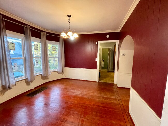 Building Photo - 45 Clay Ave