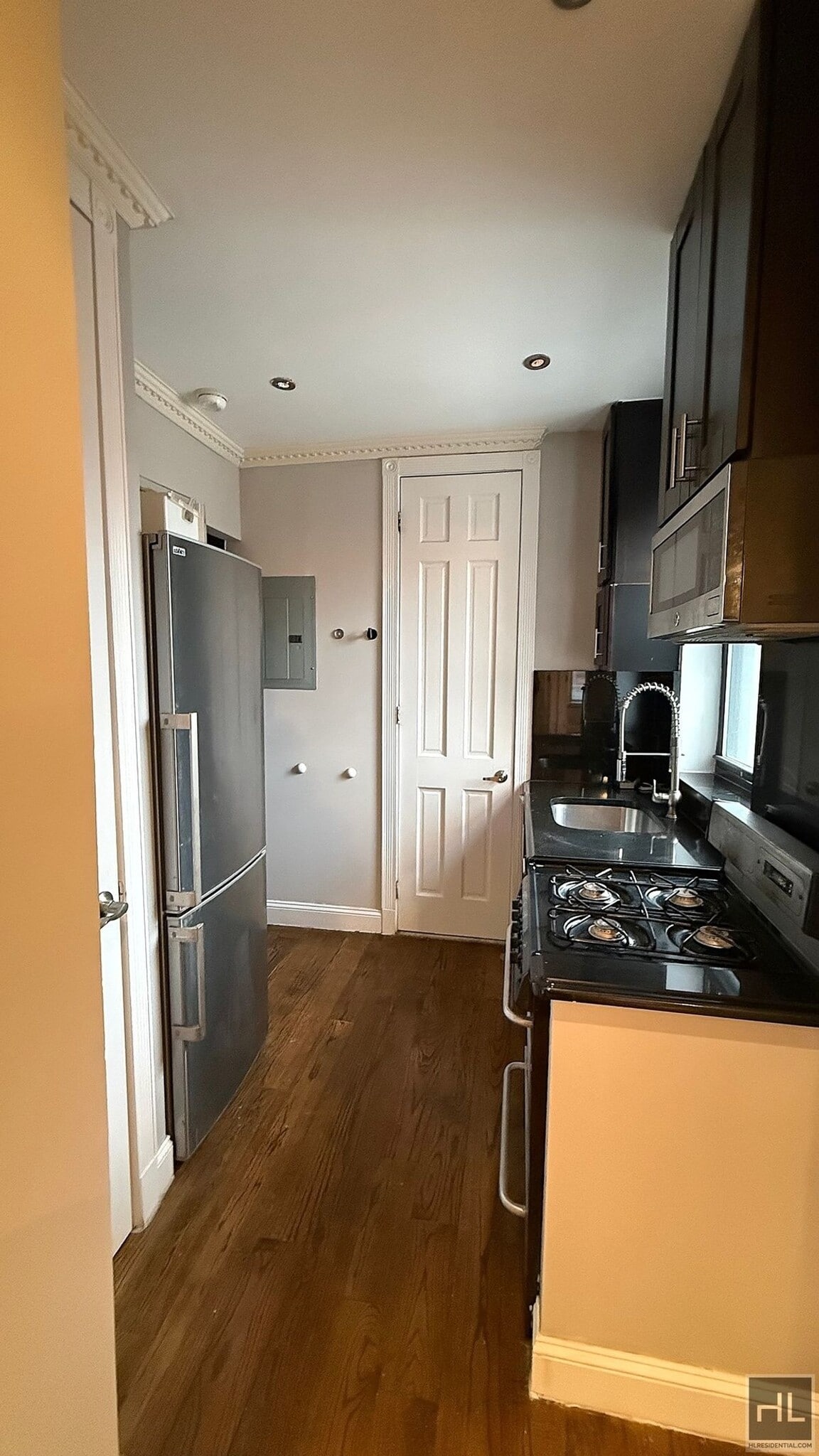 Building Photo - East 105th Street