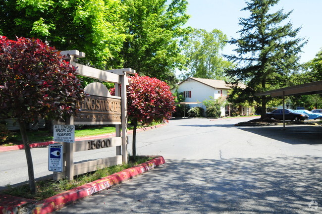 Primary Photo - Kingswood Townhomes
