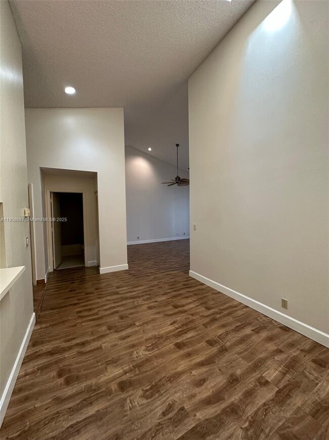 Building Photo - 8265 NW 70th St