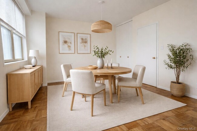 Building Photo - 30 Lake St