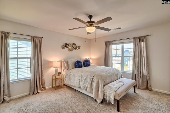 Building Photo - 660 Collett Dr