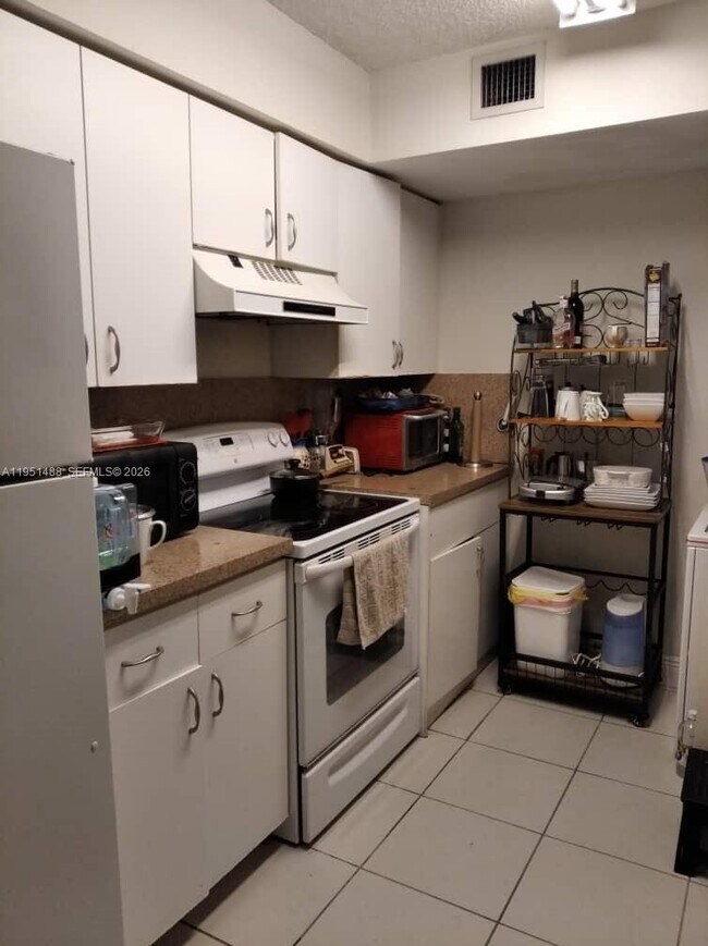 Building Photo - 15231 SW 80th St