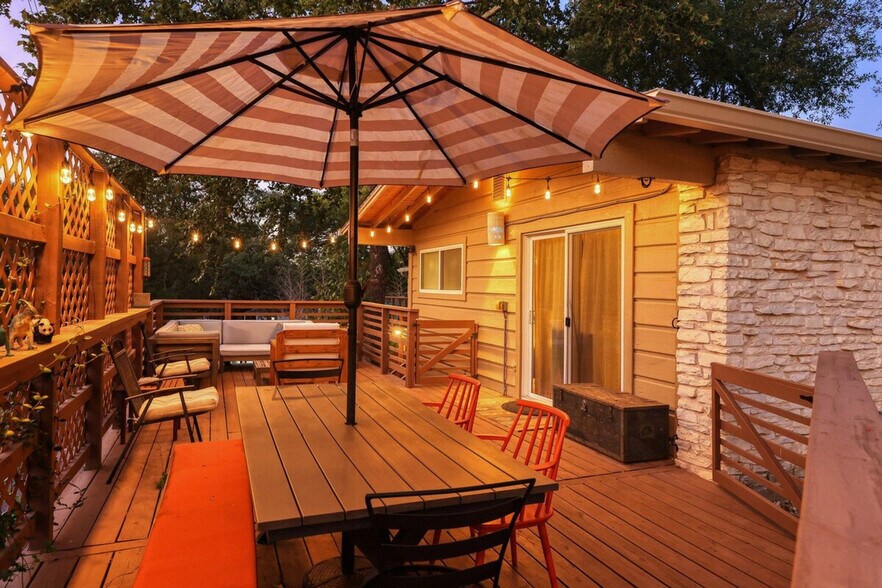 Building Photo - 2906 Westhill Dr