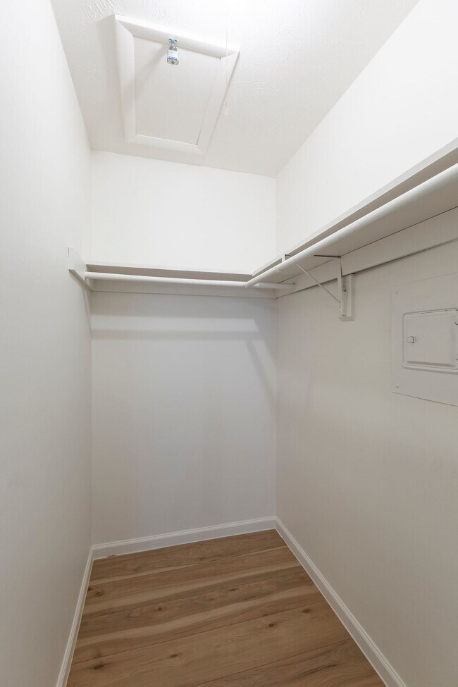 Floorplan - Cuming St Apartments