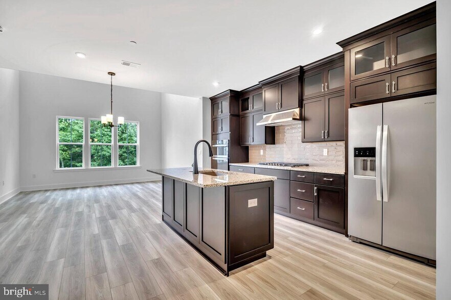 Building Photo - 10208 Donatello Dr
