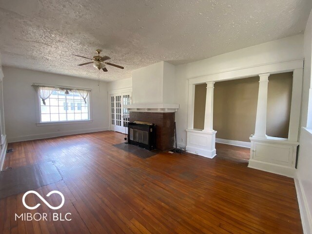 Building Photo - 1019 W 35th St