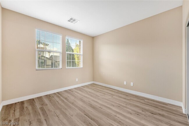 Building Photo - 9721 Sienna Valley Ave