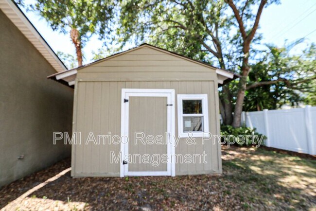 Building Photo - 4419 W Euclid Ave