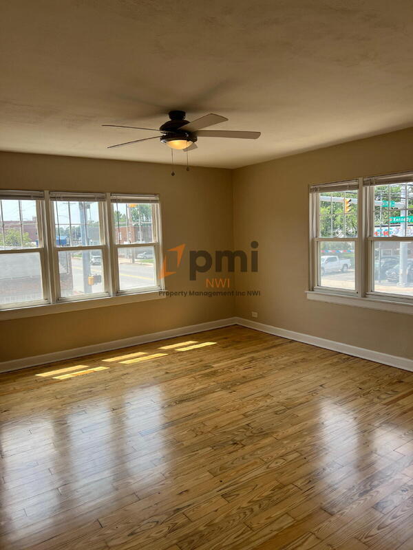 Building Photo - 7051 Kennedy Ave