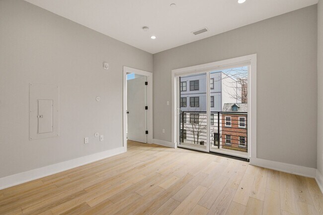 Building Photo - New Construction One Bedroom One Bathroom-Modern Living Off H Street!