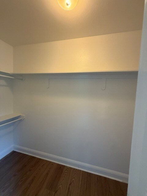 Building Photo - 16842 Glenwood Springs Dr