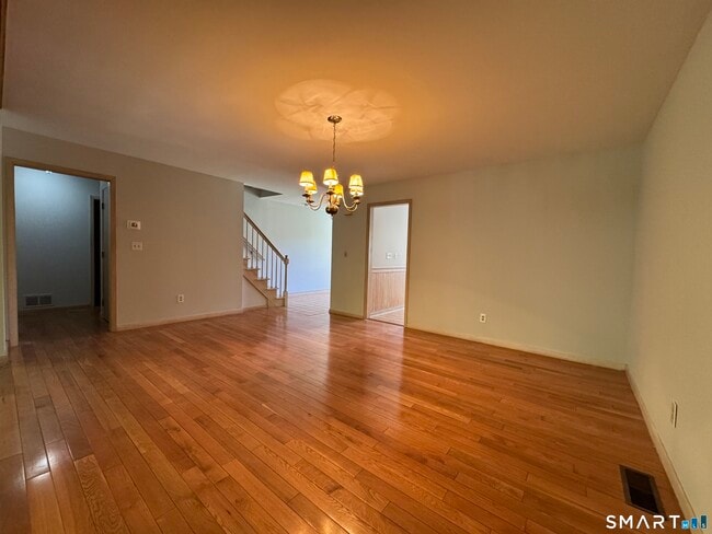 Building Photo - 223 Deer Run