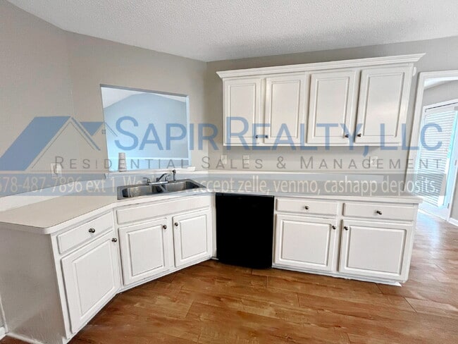 Building Photo - 1605 Silver Petal Way