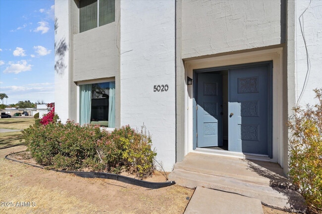 Building Photo - 5020 N Granite Reef Rd