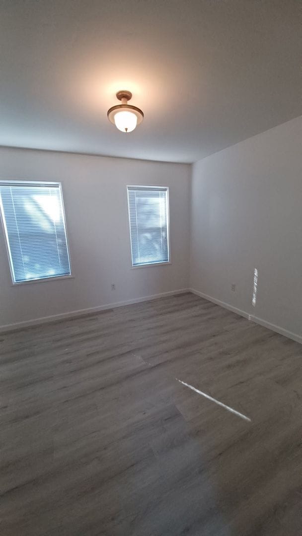 Building Photo - 1 Bed/1 Bath Retro Cottage Just Steps to the Beach!