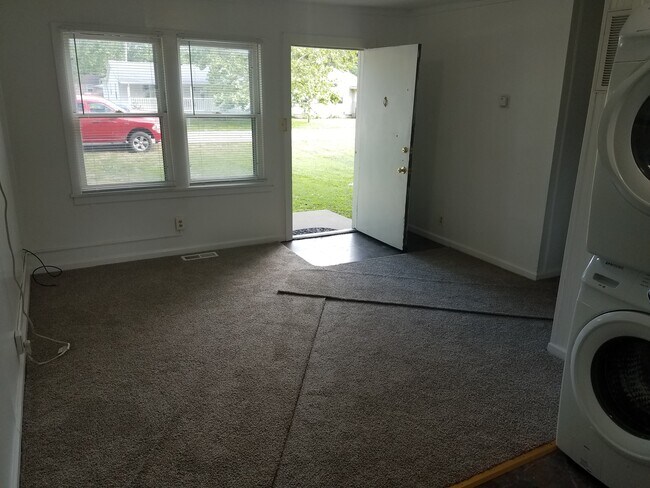 Building Photo - 431 14th St