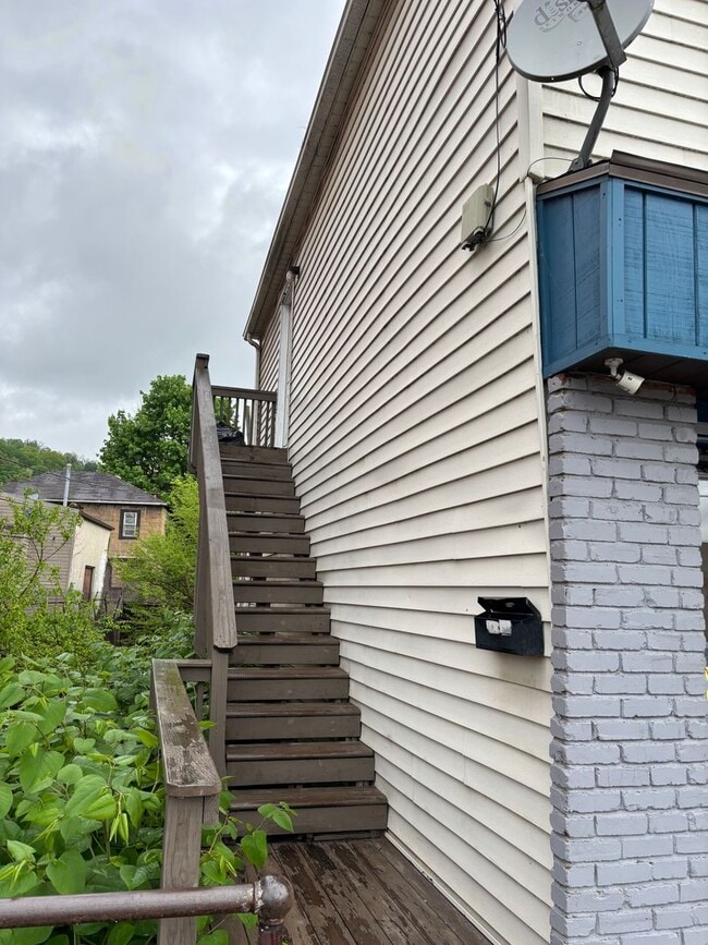 Building Photo - Studio Apartment for Rent