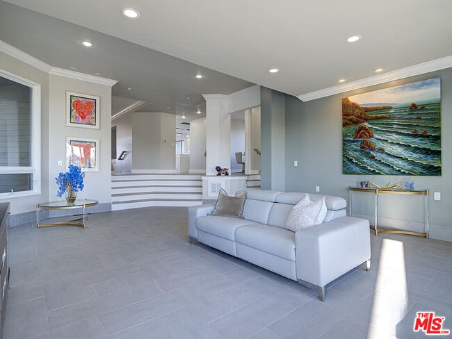 Building Photo - 7800 Veragua Dr